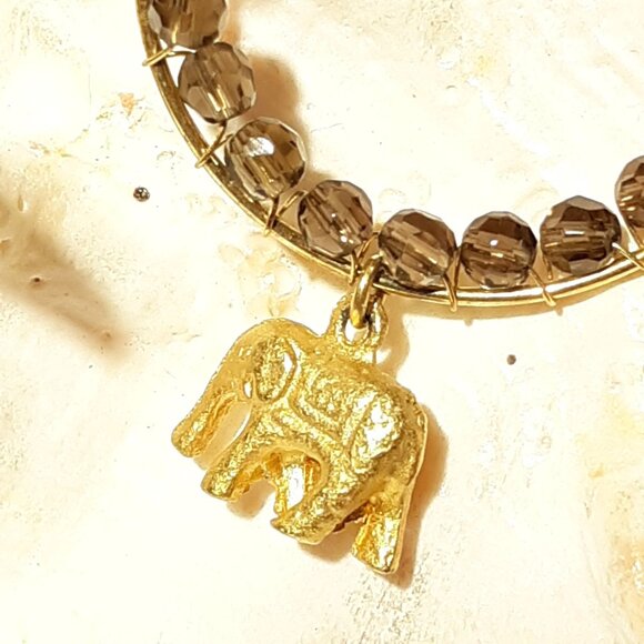 Gold tone Elephant Charms Hoop Earrings Chocolate Faceted Crystals - Picture 5 of 8